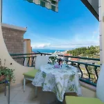 Apartment Komfortable Mit Balkon By Interhome Makarska