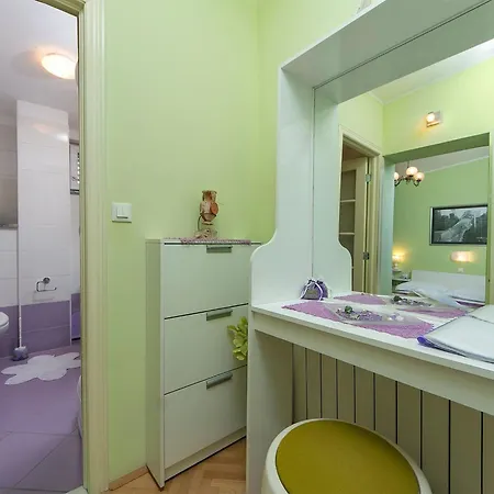 Apartment Komfortable Mit Balkon By Interhome
