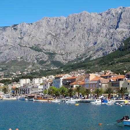 Apartment Komfortable Mit Balkon By Interhome Makarska